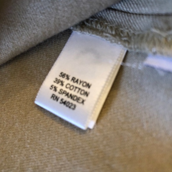 Banana republic khaki skirt size 2 - Picture 4 of 4